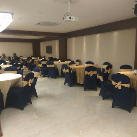 Hotel Picasso Paschim Vihar Delhi - Couple Friendly Local Ids Accepted Exterior foto