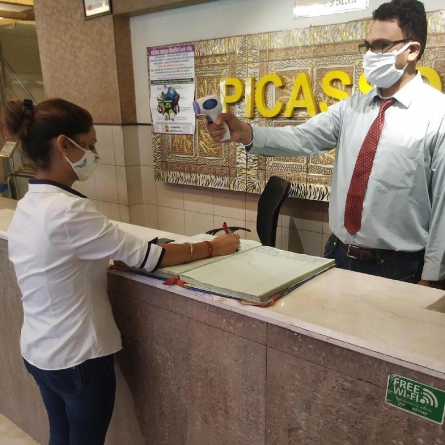 Hotel Picasso Paschim Vihar Delhi - Couple Friendly Local Ids Accepted Exterior foto