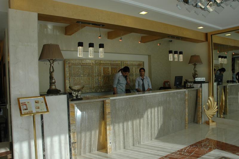 Hotel Picasso Paschim Vihar Delhi - Couple Friendly Local Ids Accepted Exterior foto