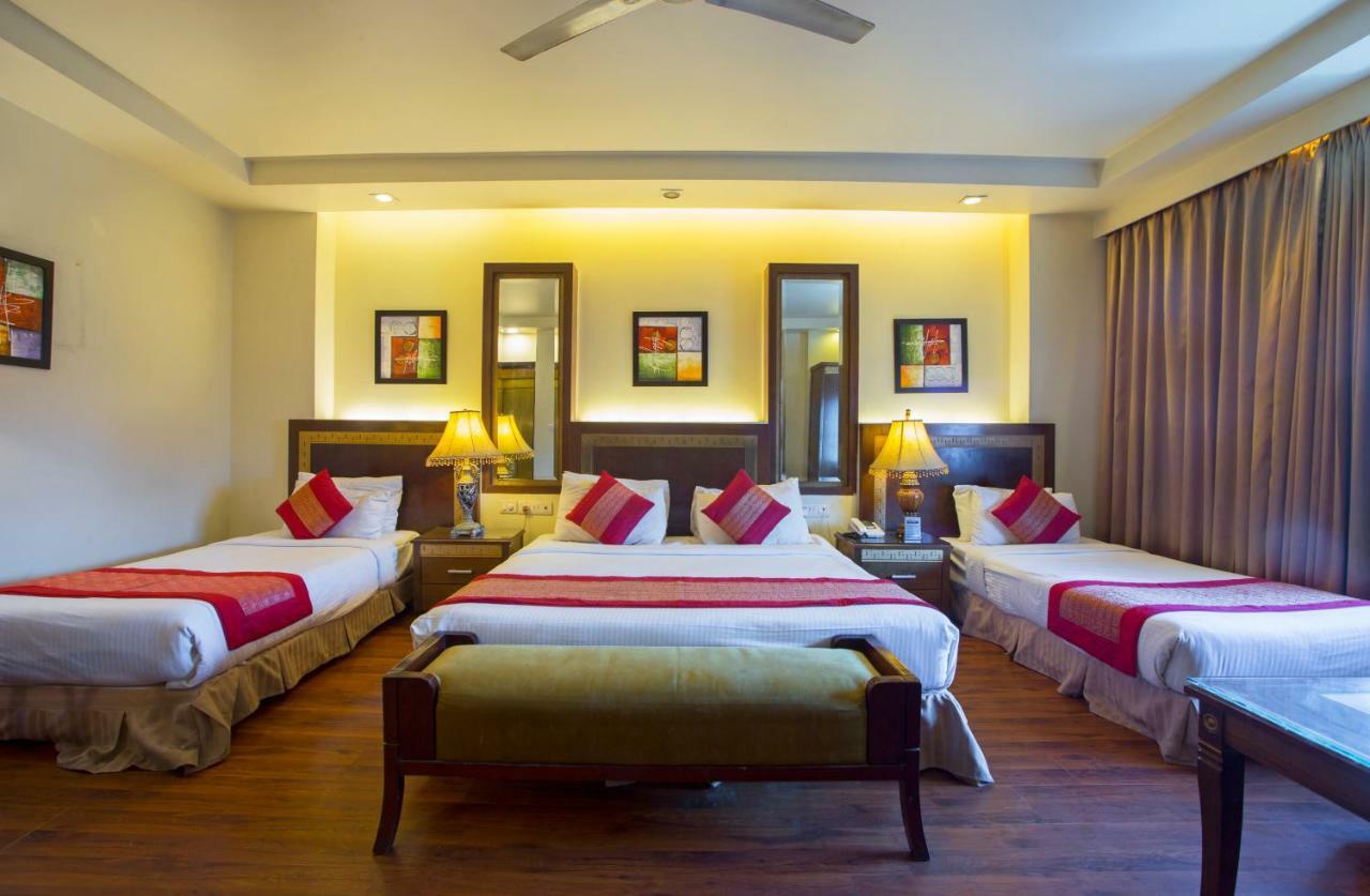 Hotel Picasso Paschim Vihar Delhi - Couple Friendly Local Ids Accepted Exterior foto