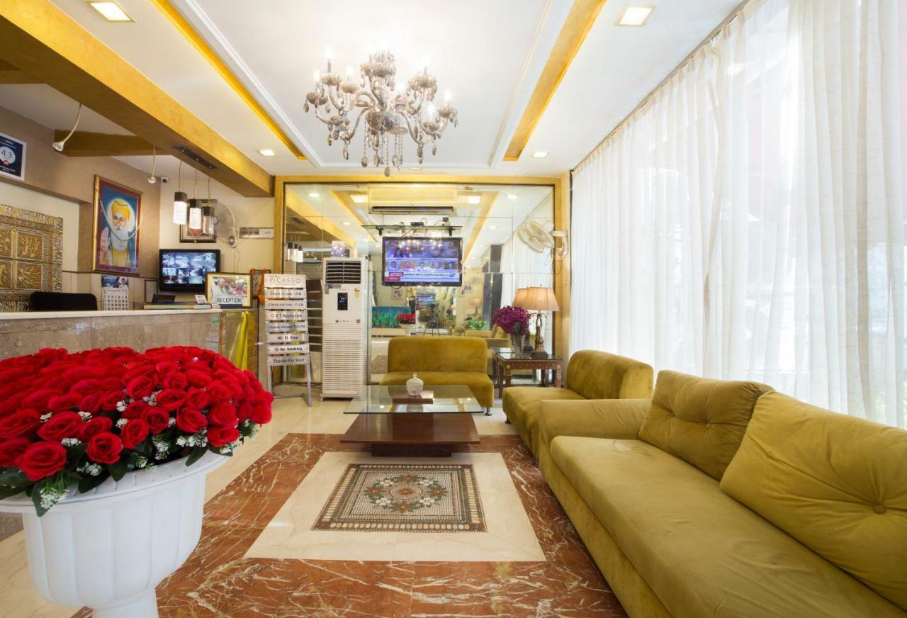 Hotel Picasso Paschim Vihar Delhi - Couple Friendly Local Ids Accepted Exterior foto